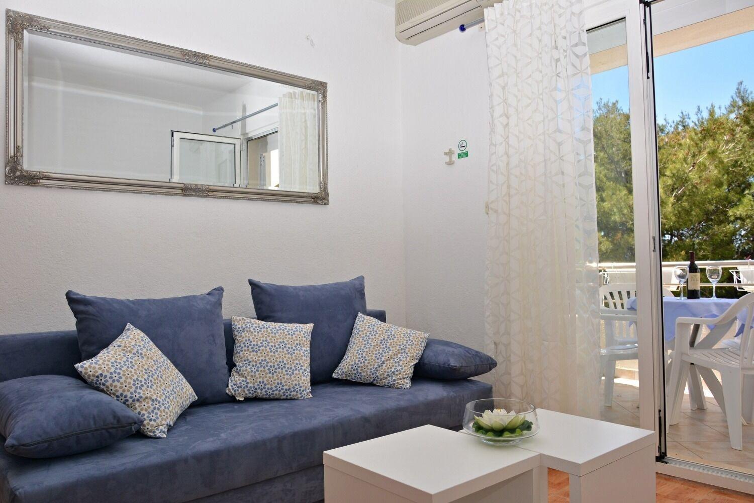 Apartments Ivi - 100 M From Pebble Beach Drasnice Exterior photo
